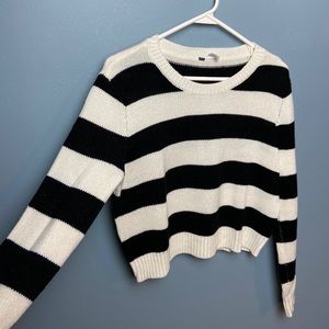 H&M knit sweater! Size: Small